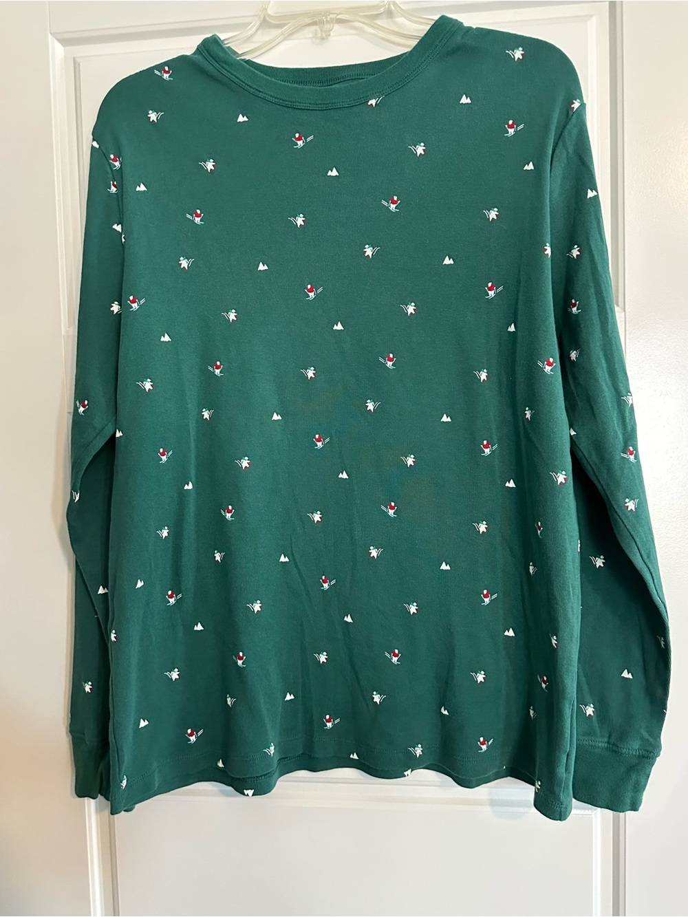 Men’s Pajama Top - Green Long Sleeve Tee with Tiny Skiing Polar Bears